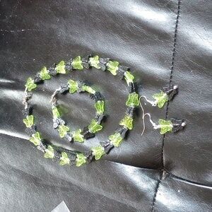 Charming Butterfly Necklace Set in Green and Black